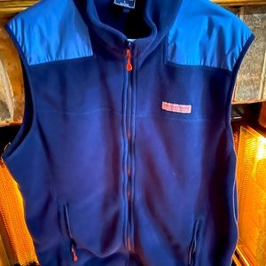 Vineyard vines like new men’s large vest